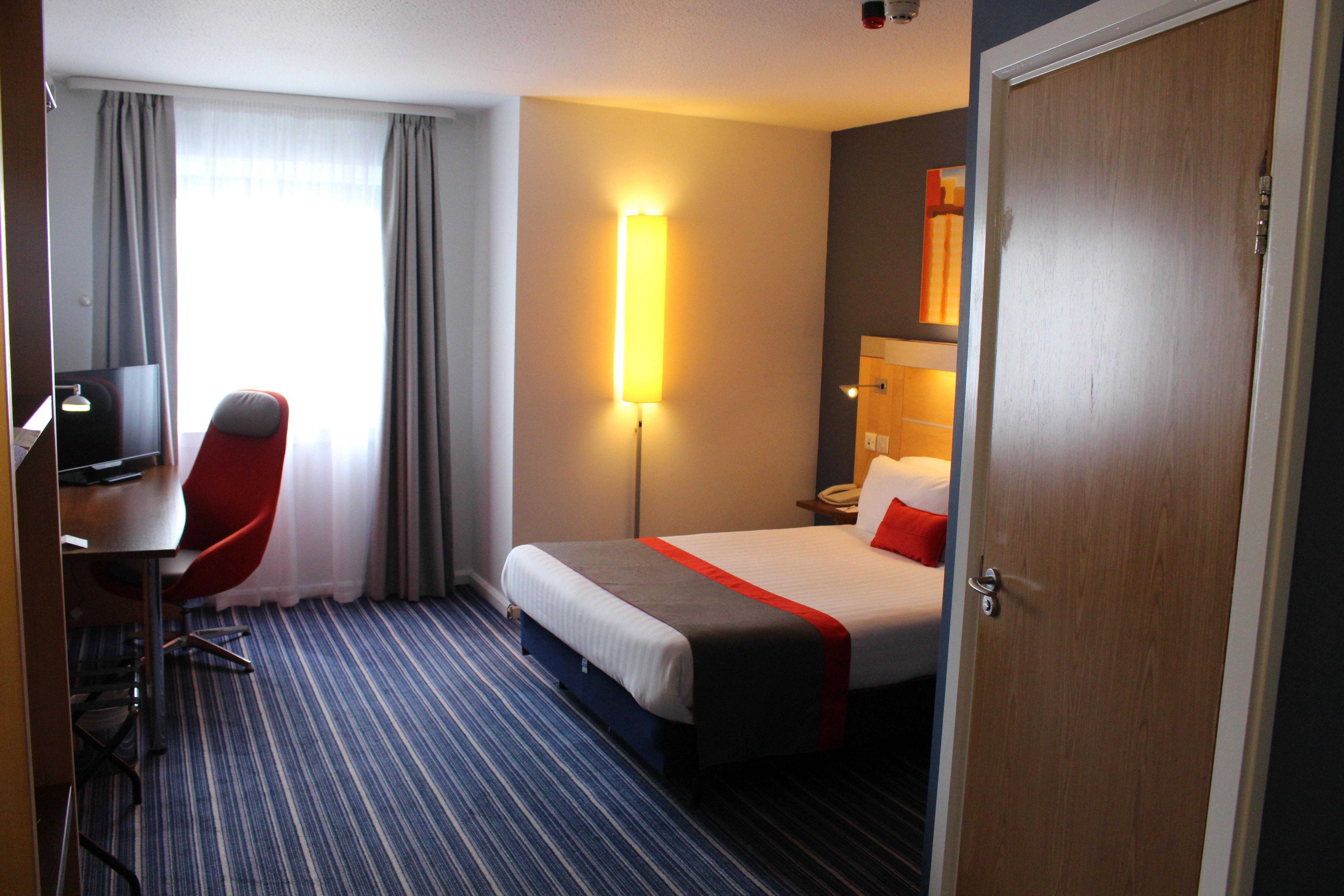 Holiday Inn Express London Croydon, An Ihg Hotel Zewnętrze zdjęcie